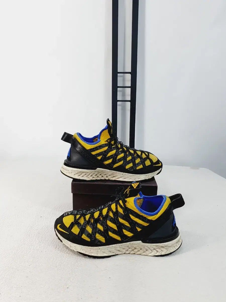 ナイキ ACG リアクト テラ ゴビ 麻 アマリロ イェロー 270
