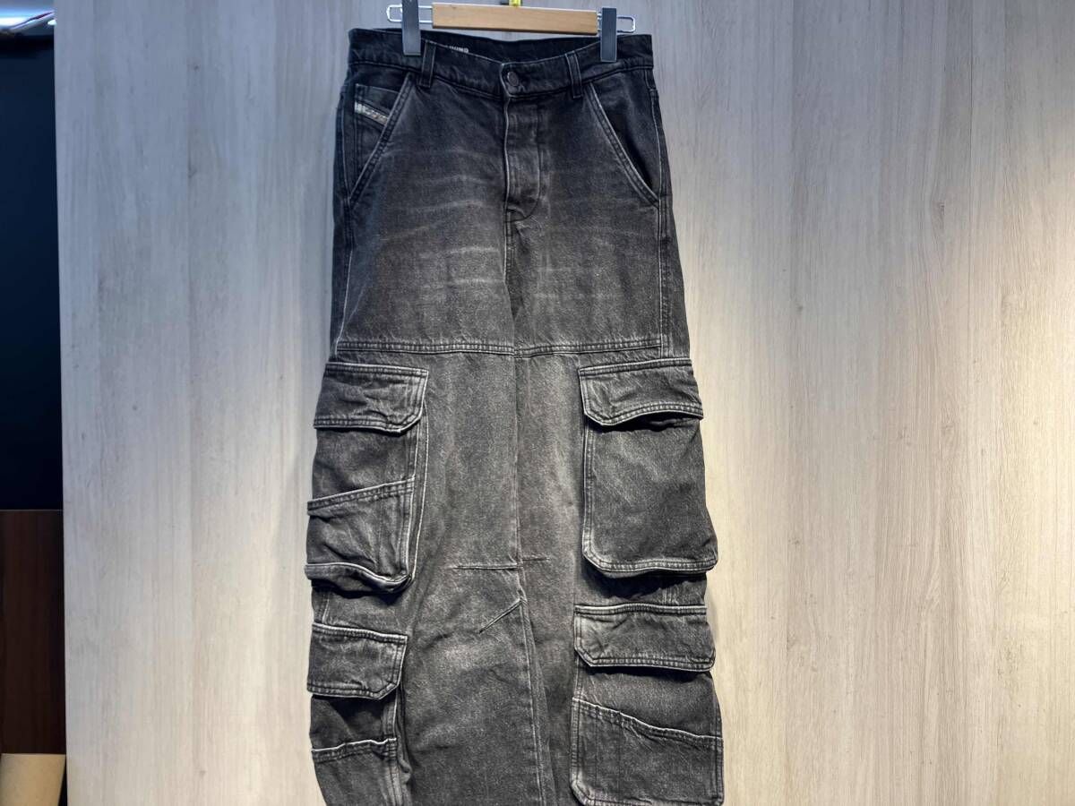 DIESEL カーゴパンツ　デニム　A11871 BLK W23