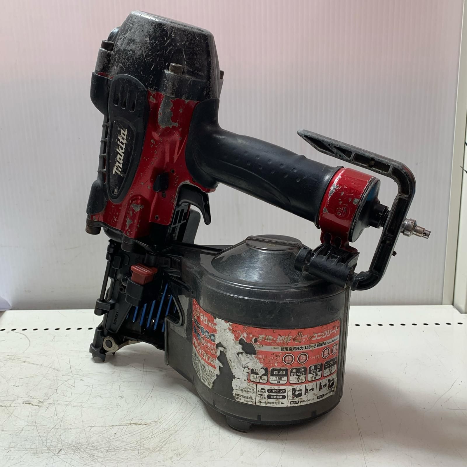 MAKITA マキタ 90ｍｍ高圧エア釘打 AN930H レッド