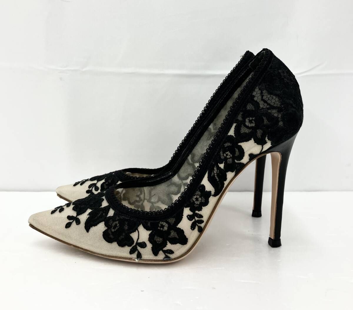 Gianvito Rossi ジャンヴィトロッシ パンプス レース シースルー イタリア製 サイズ35.5ベージュ ブラック 通年