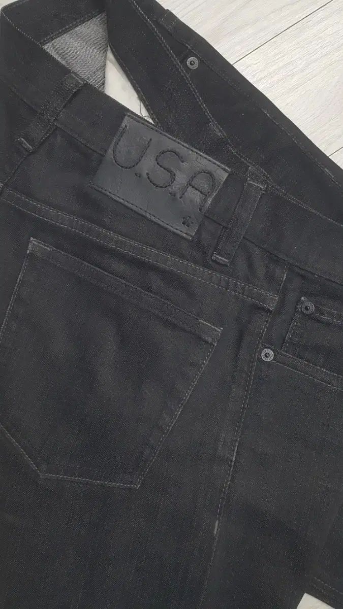 ジョン バルベトス ジョン バルベトス USA ダークグレーデニム (ストレッチ加工) 30 31