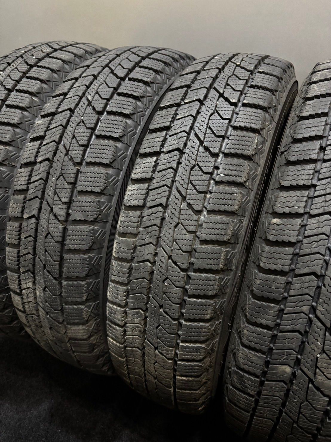 ★145/80R13 TOYO/OBSERVE GIZ2 23年製 スタッドレス 4本 アルト ラパン ミラ (4-M92)