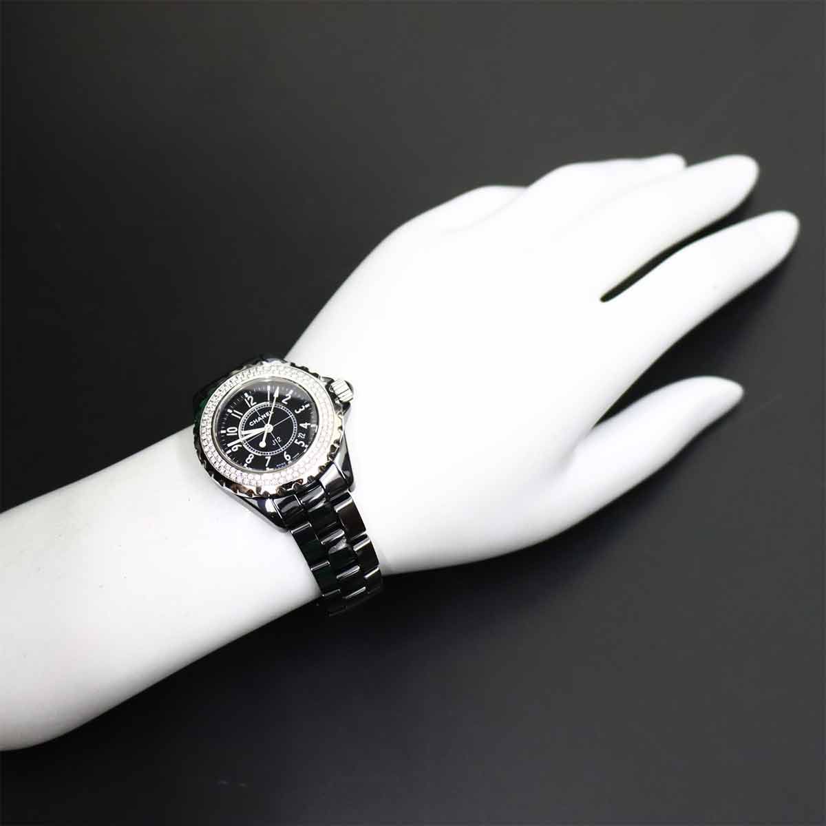 シャネル CHANEL J12 33mm H0949 純正ダイヤベゼル レディース 腕時計 ブラック セラミック デイト クォーツ ウォッチ 90318359
