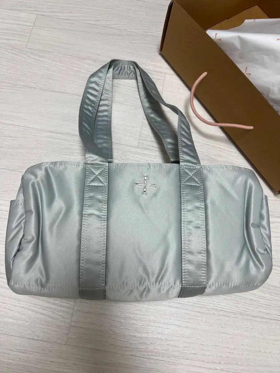 カハラ バレリーナ バッグ グレー 新 商品