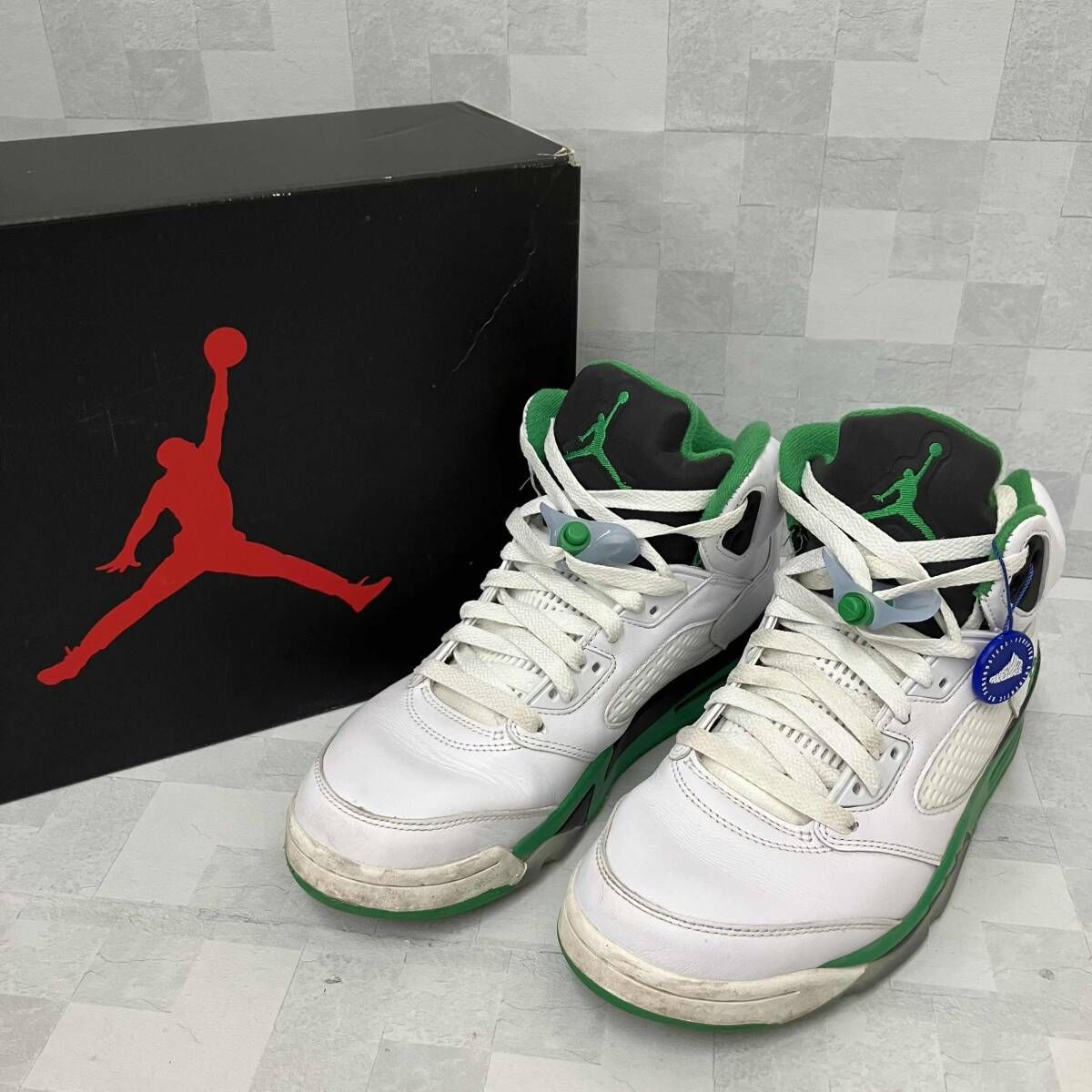 NIKE AIR JORDAN 5 ナイキ エアジョーダン WMNS RETRO LUCKY GREEN DD9336-103 ホワイト グリーン 26.5cm箱あり FAKEBUSTER鑑定バッチ付き