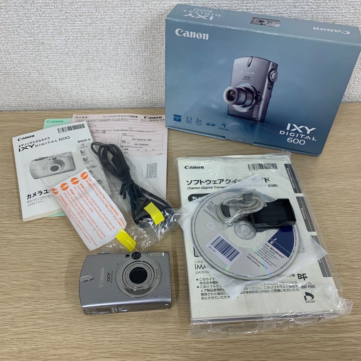 ●【ジャンク品】Canon IXY DIGITAL 600 デジカメ　充電ケーブルなし 【カメラ】【4】