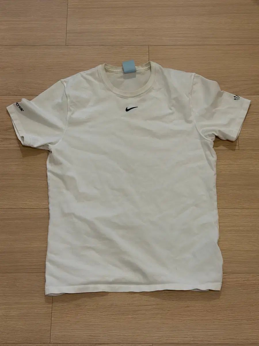 M) ナイキ ノクタ Tシャツ
