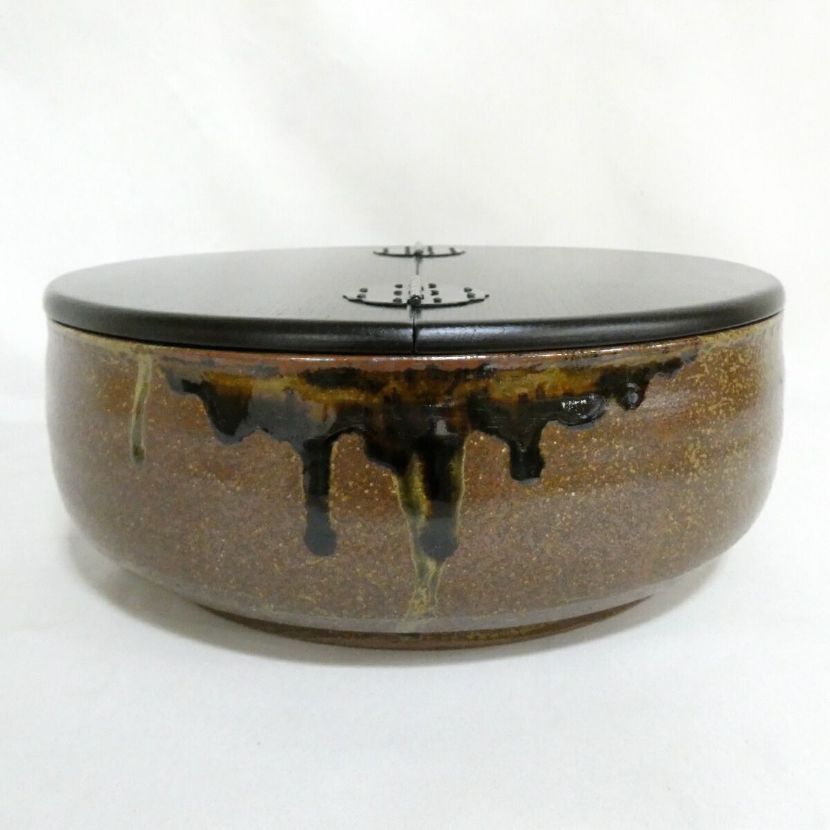 【四月の特売品】丹波焼 伊羅保 平水指 掻合塗割蓋 【中古 美品】