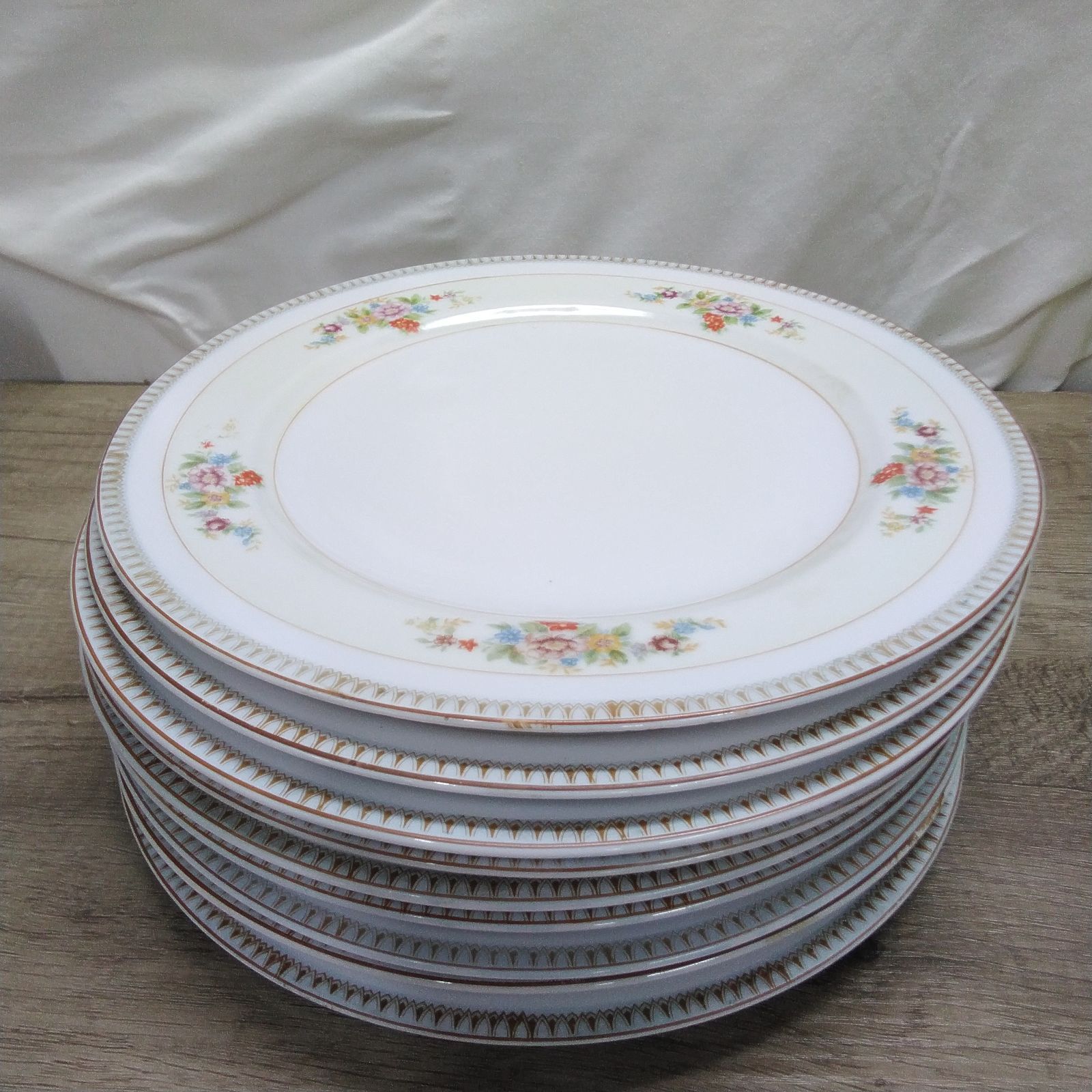ヴィンテージ食器 美濃陶器(現在:ノリタケ) 大皿 平皿 直径…約25.3cm 9枚セット 長期間保管品 X280