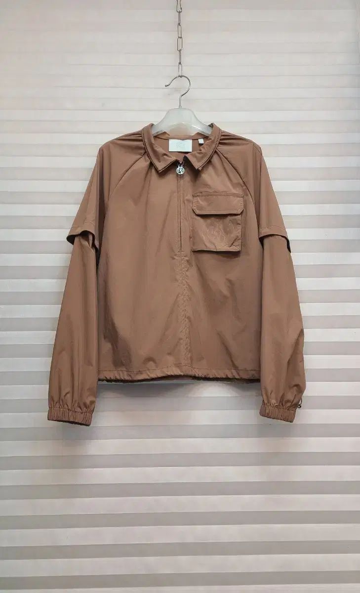 ロードロアール> 袖取り外し ハーフジップアップ アノラック (159千円)