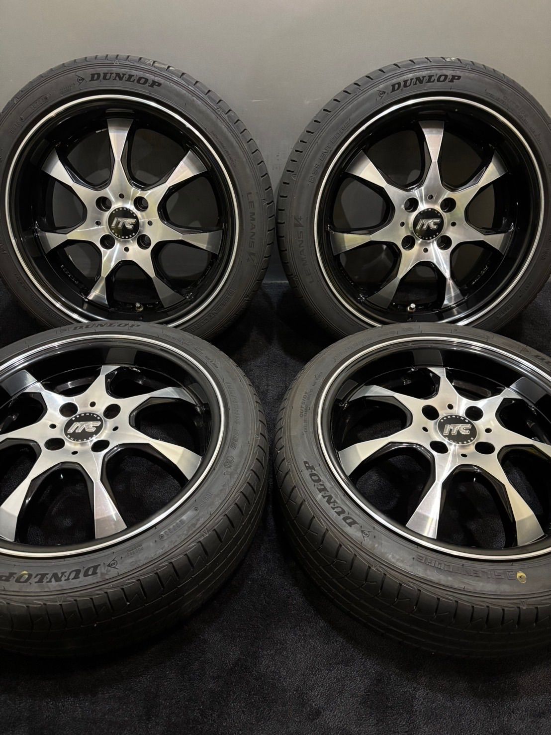 希少　HARTLEY GREENS バスケット　イギリス製アンティーク　手彫り 希少 HARTLEY GREENS バスケット イギリス製アンティーク 手彫り