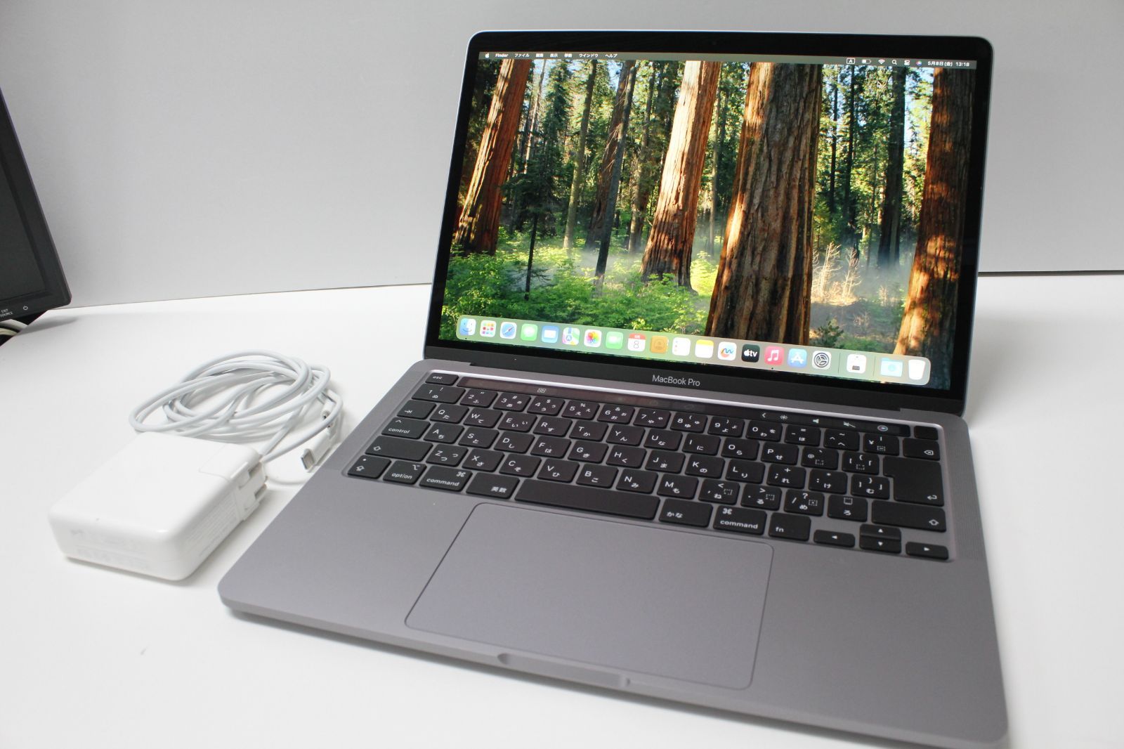 MacBook Pro（13インチ,2020,Thundeabolt 3ポート x 2）256GB/8GB〈MXK32J/A〉⑤