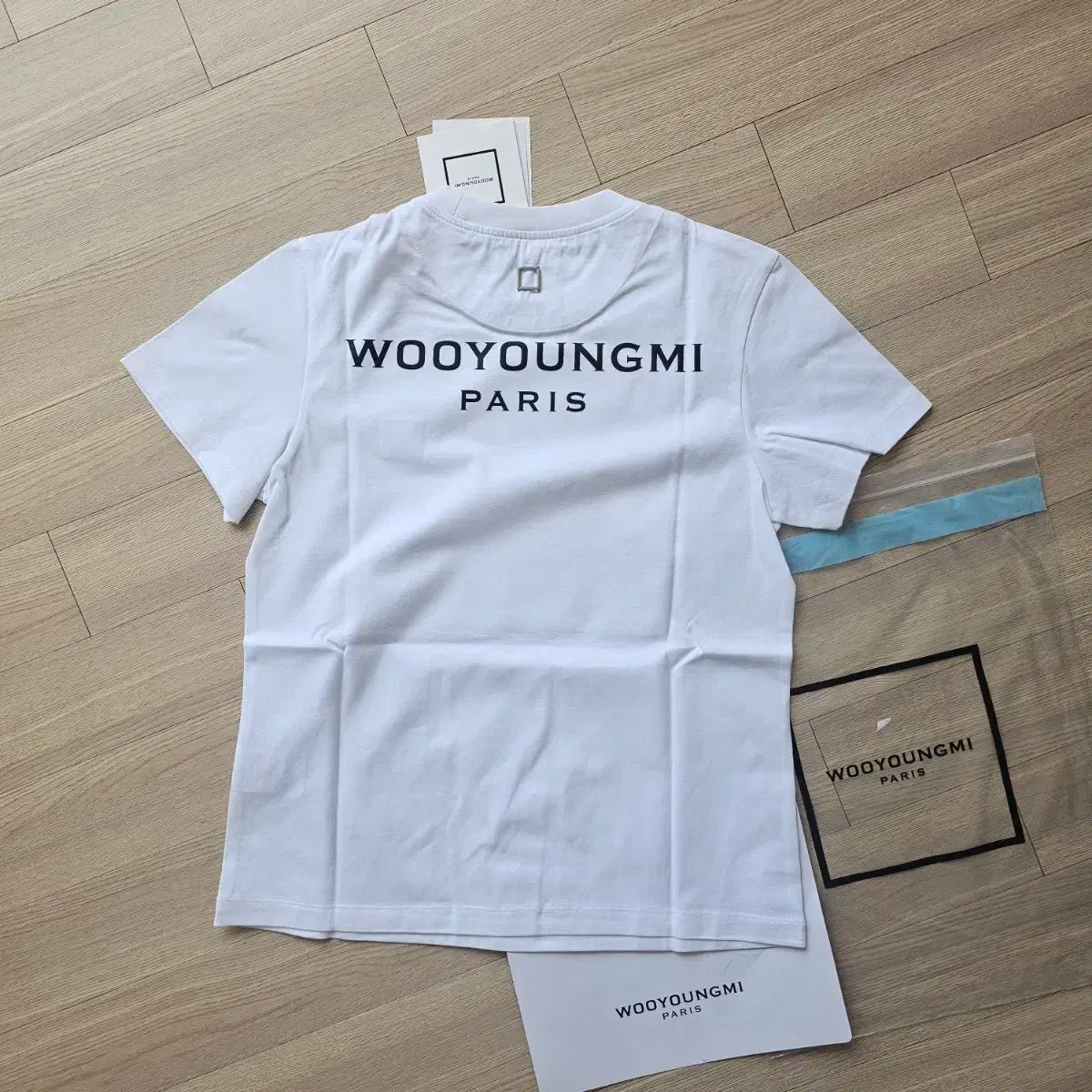 36 新品) (W) WOOYOUNGMI ウーヨンミ バックロゴ Tシャツ 白 半袖 レディース 44 55