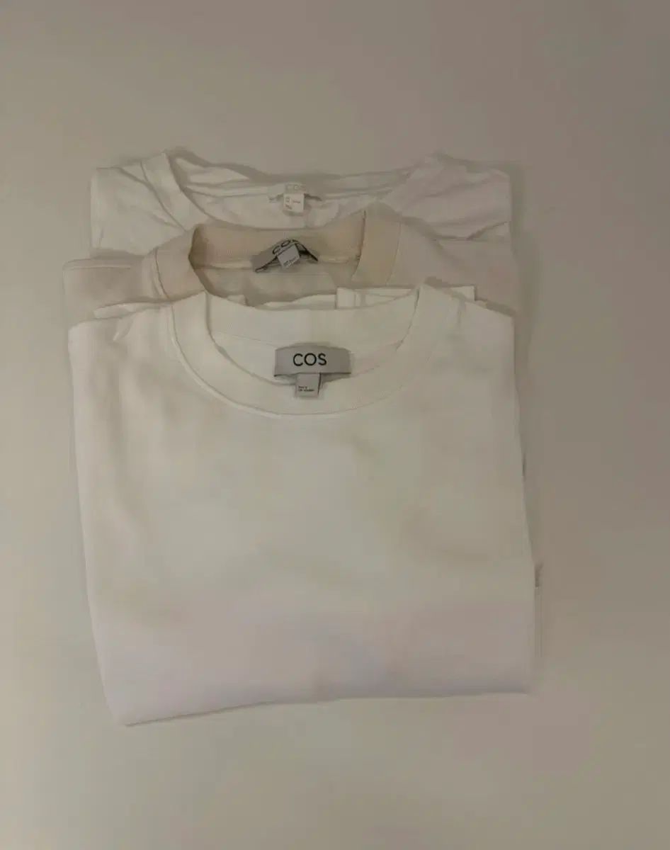 COS コス 白 Tシャツ