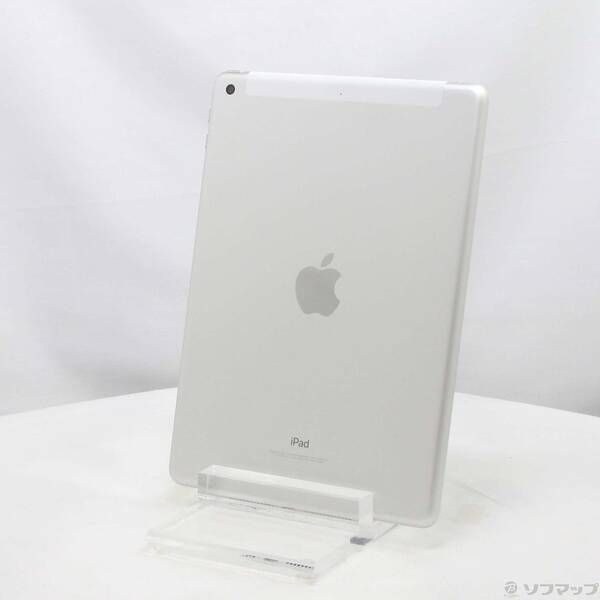 ソフマップ 〔中古品〕 iPad 第6世代 32GB シルバー MR6P2J／A docomoロック解除SIMフリー【377】