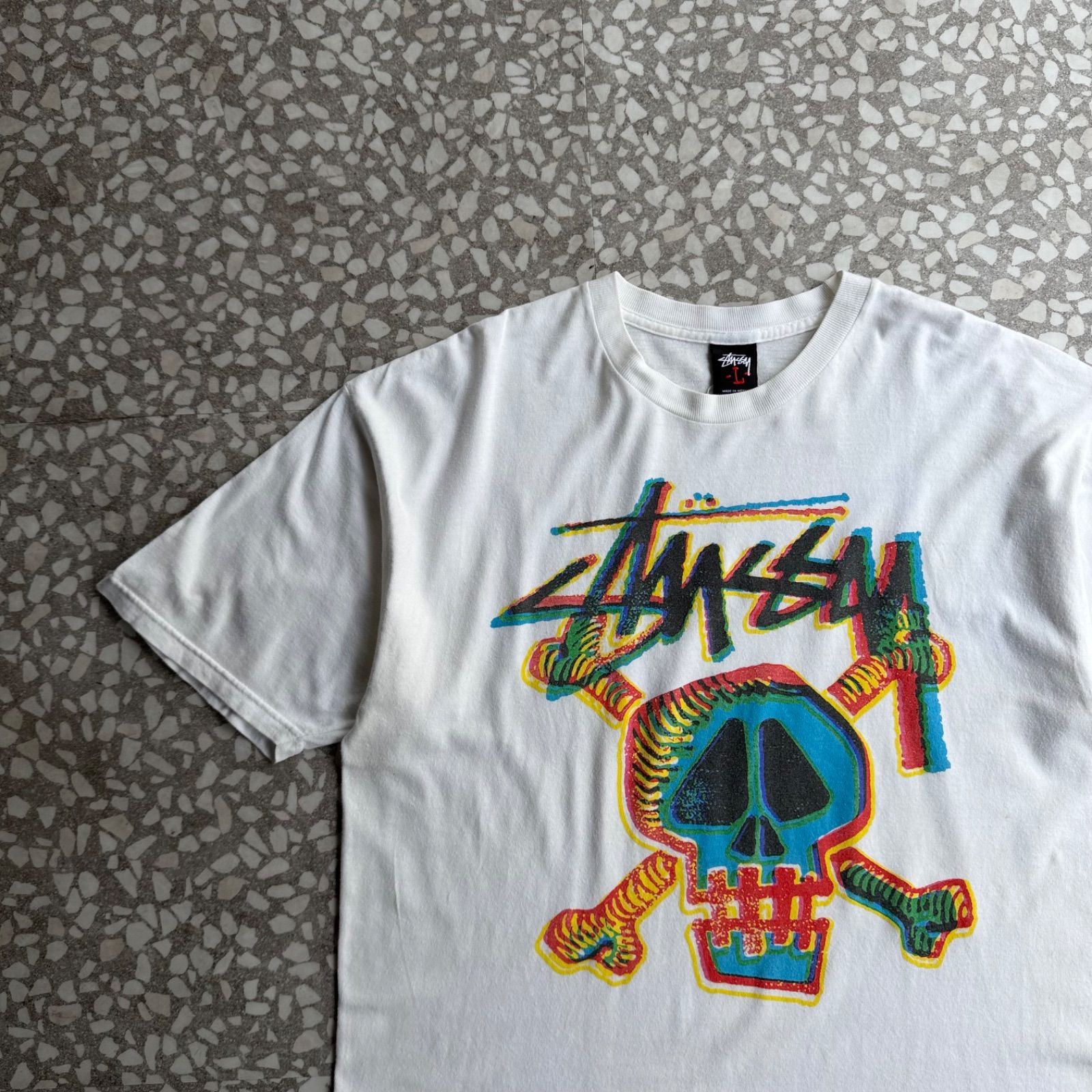 STUSSY / 00’s skull design T-shirt オールドステューシー　レインボースカル　大判プリントTシャツ　ストリート　白　半袖　骸骨　ボーン　西海岸　サンフランシスコ