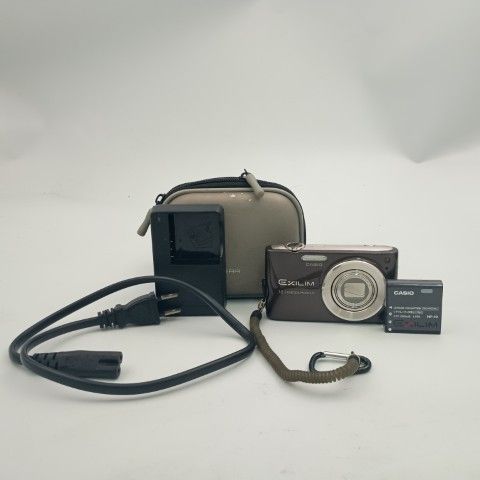 Casio EXILIM EX-Z400 コンパクトデジタルカメラ