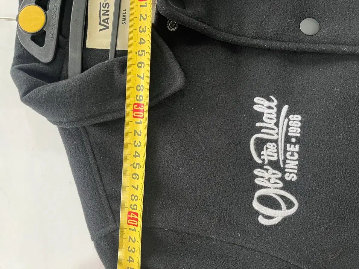 VANS ブラック スタジャン ジャケット - メルカリ