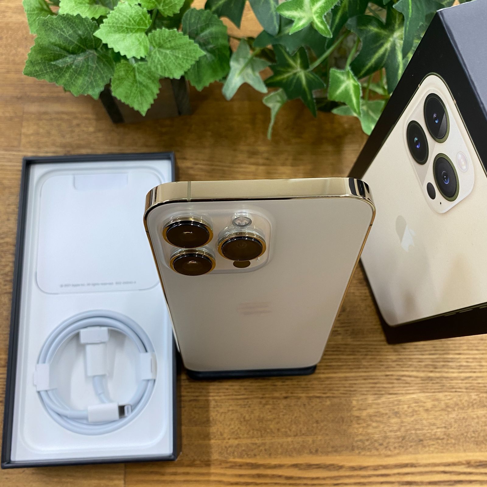 iPhone 13 Pro 128GB ゴールド SIMフリー 新品同様 - メルカリ