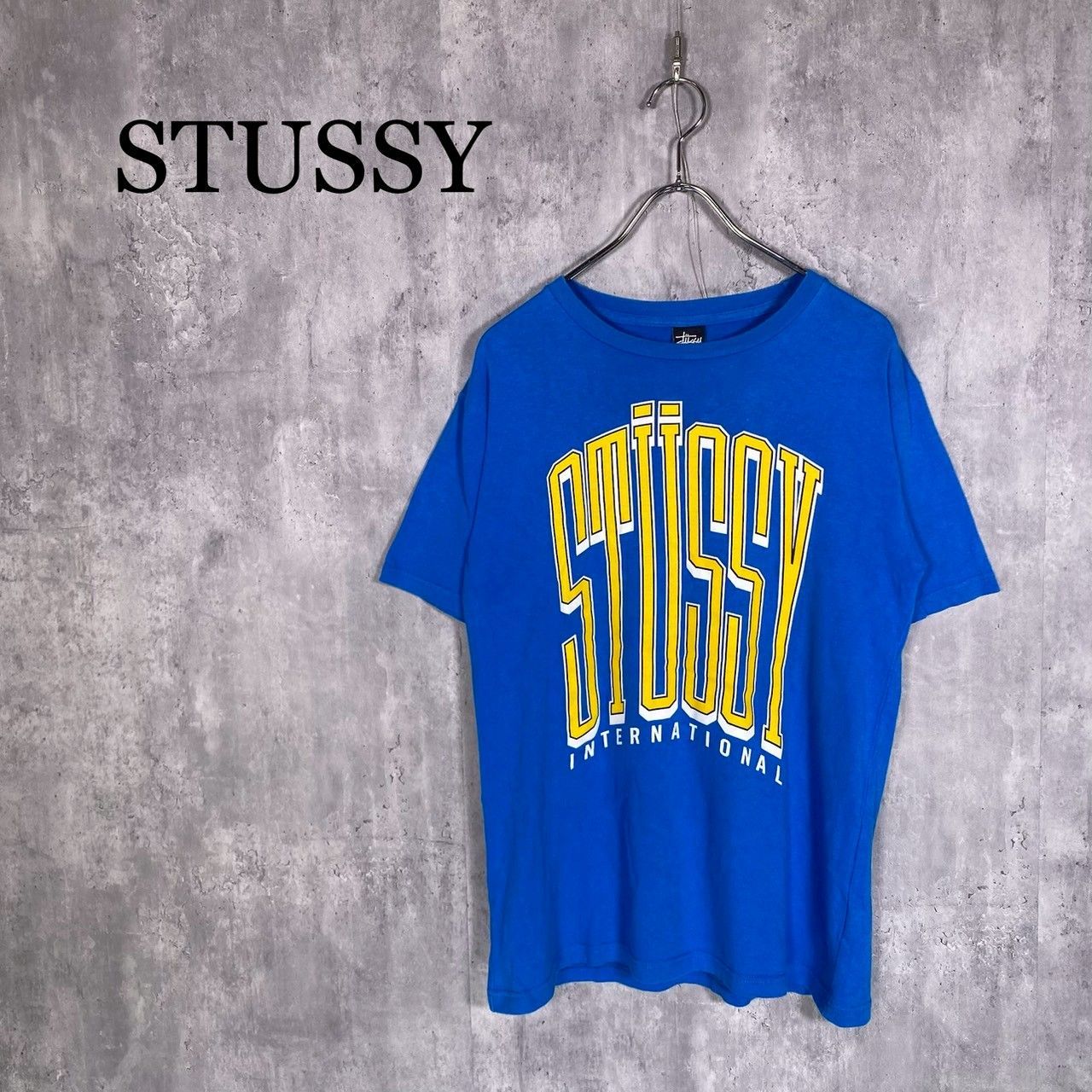 『STUSSY』ステューシー (S) インターナショナルロゴ Tシャツ 半袖