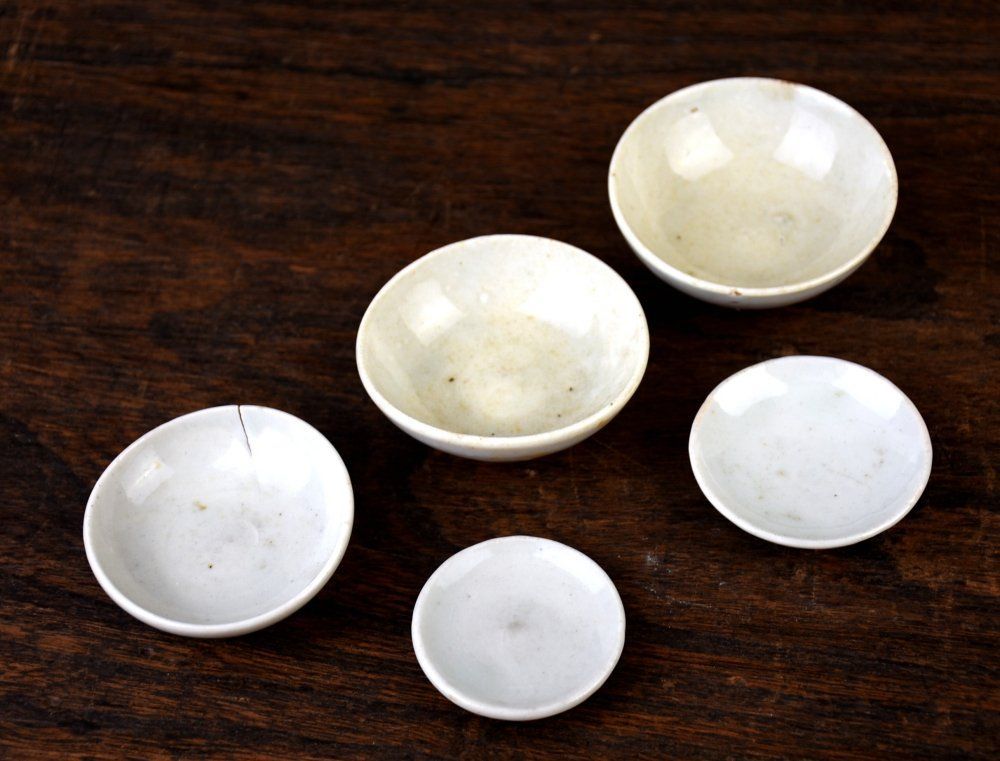 【蔵A5785j】古美術　初期伊万里　白磁小皿　5枚　鳥取白磁コレクター買取品！