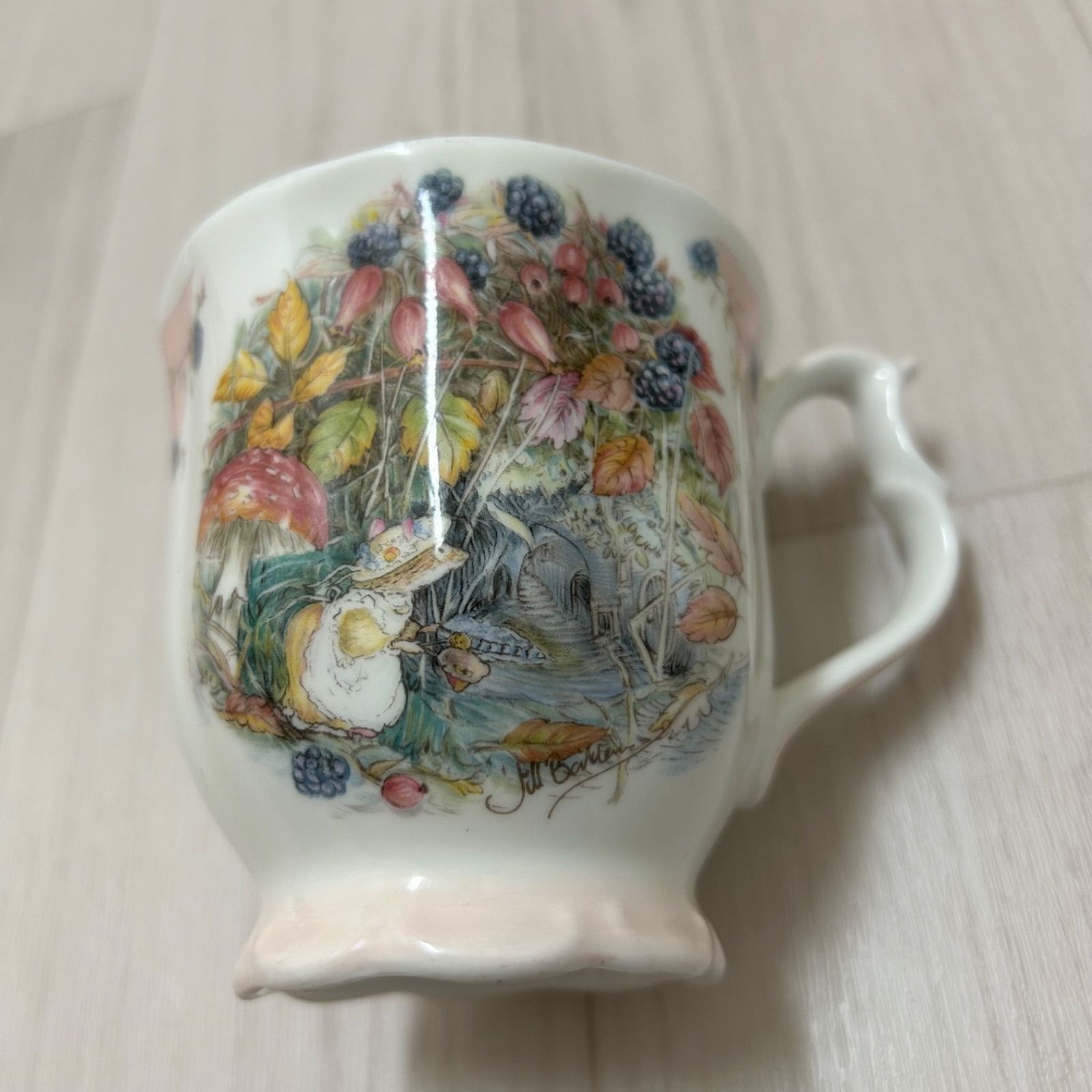 ロイヤルドルトン Brambly Hedge マグカップ 秋 Autumn ブランブリー