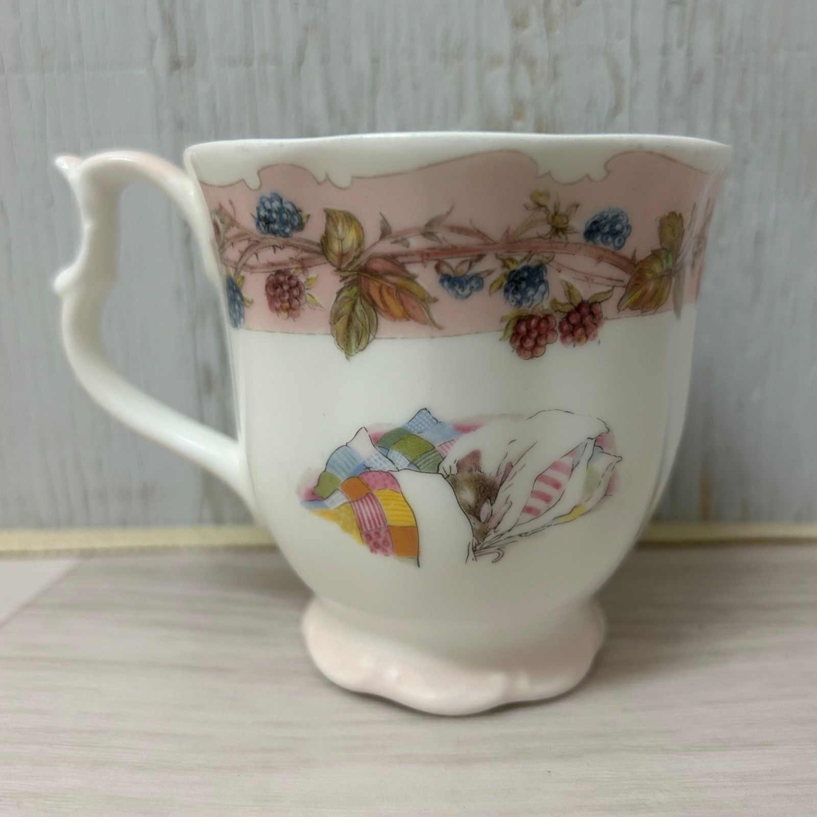 ロイヤルドルトン Brambly Hedge マグカップ 秋 Autumn ブランブリー