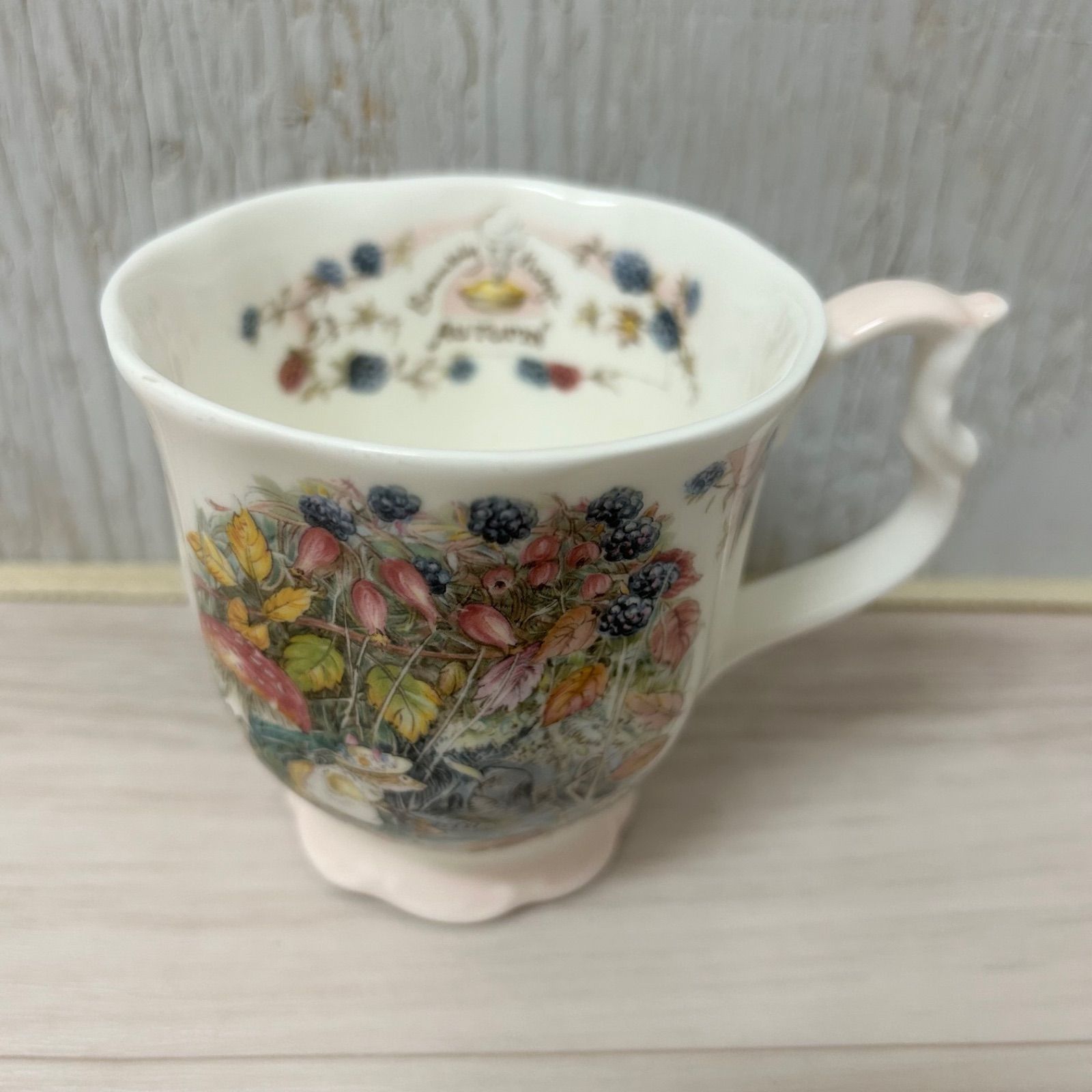 ロイヤルドルトン Brambly Hedge マグカップ 秋 Autumn ブランブリー