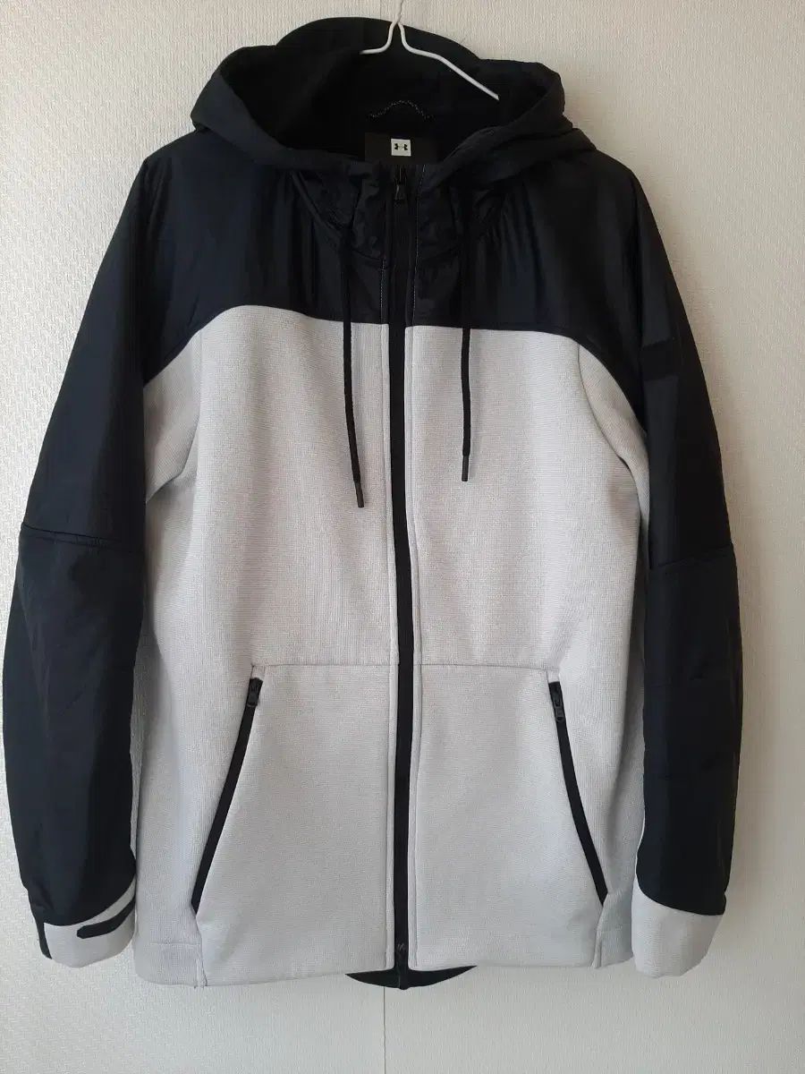 UNDER ARMOUR アンダーアーマー メンズ フード ウィンドブレーカー ジャケット (XL)