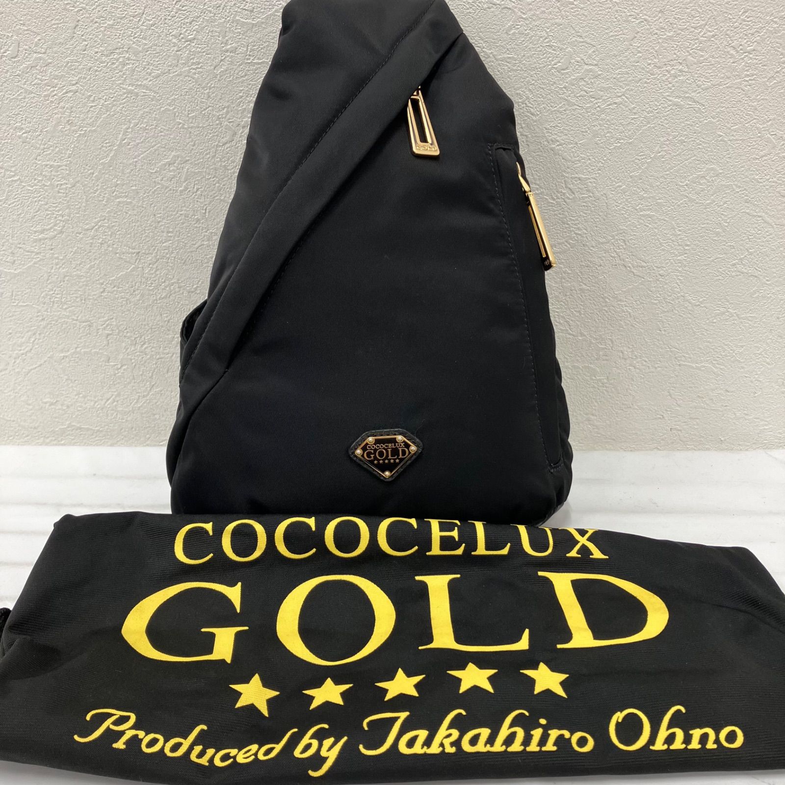 3124　COCOCELUX GOLD　ココセリュクスゴールド　ココセリュックスゴールド　ポコノナイロン　ワンショルダーバックパック　POCONO　ブラック　黒　レディース　ボディバッグ　シンプル　きれいめ