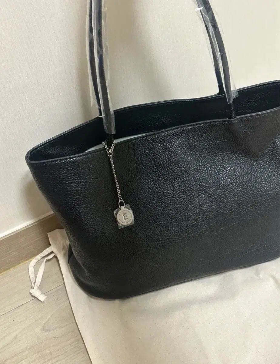MINITMUTE トゥーショルダ ブラック 未使用品