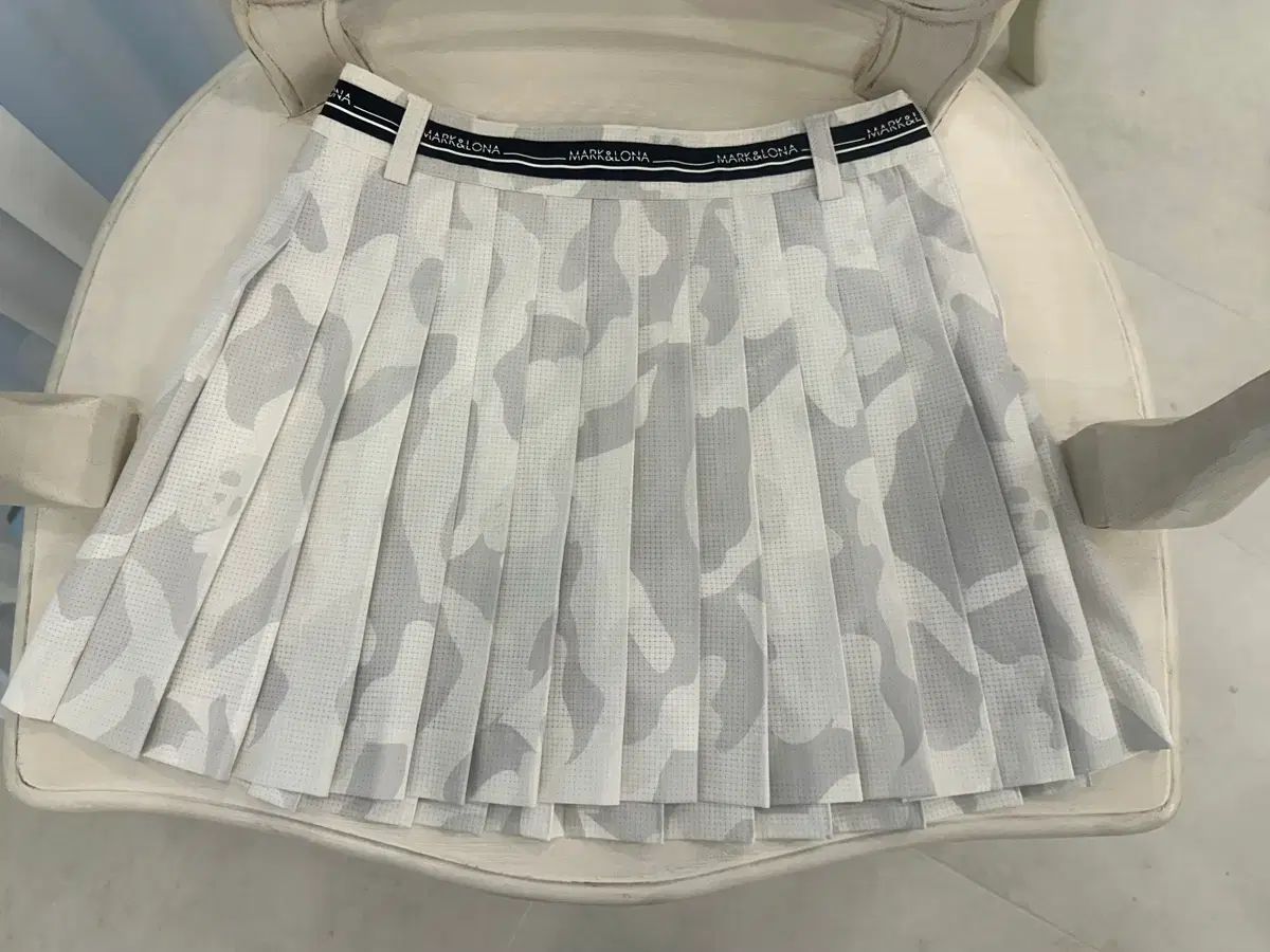 マークアンドロナ カモフラージュ プリーツ スカート 正規品 34