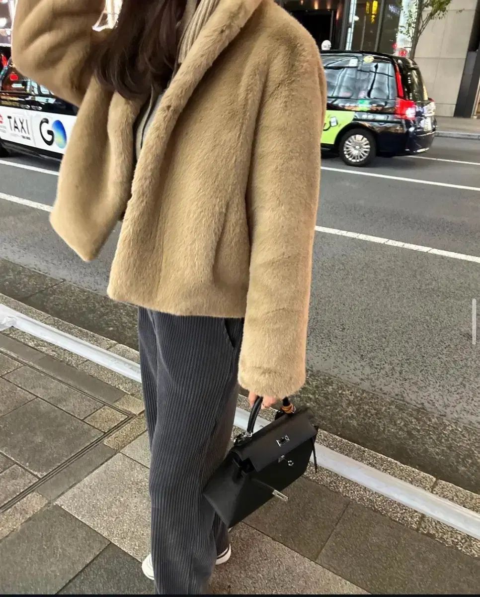 ルミュ ボーエ フェイクファー ベージュ