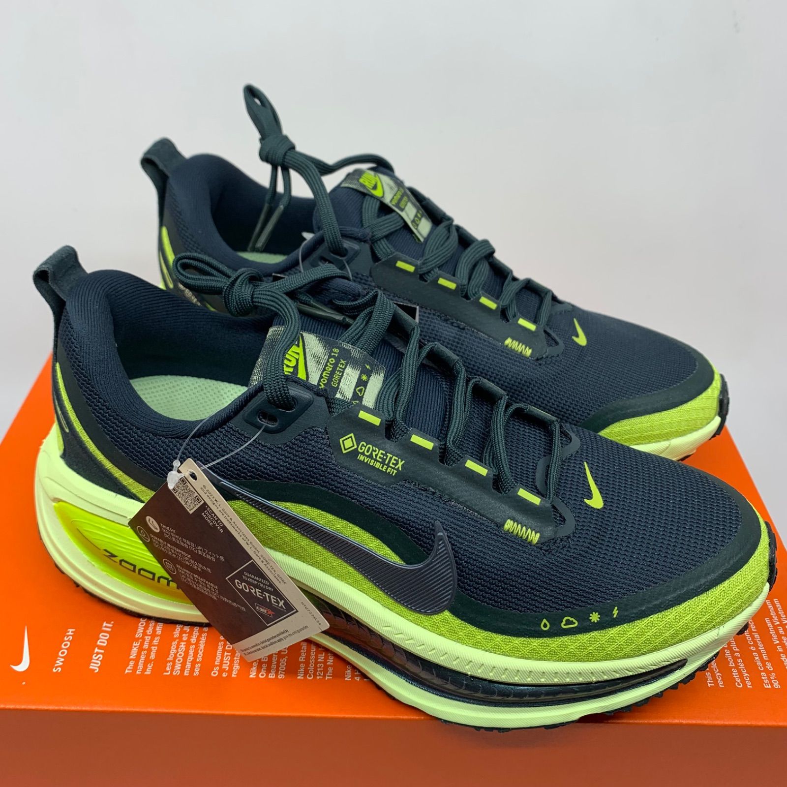 NIKE WMNS VOMERO 18 GTX HQ7002-300