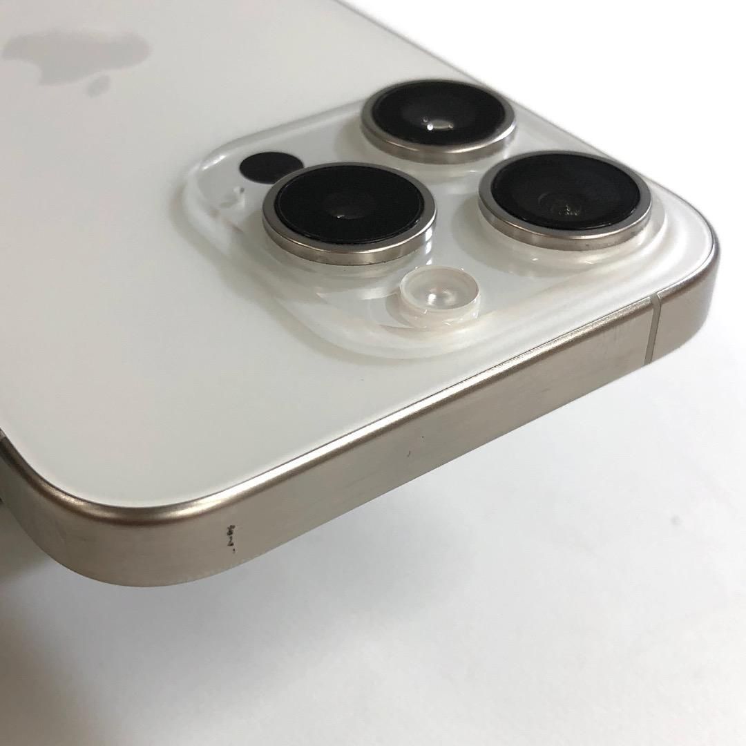 ジャンク】iPhone 15 Pro 128GB au ホワイトチタニウム - メルカリ