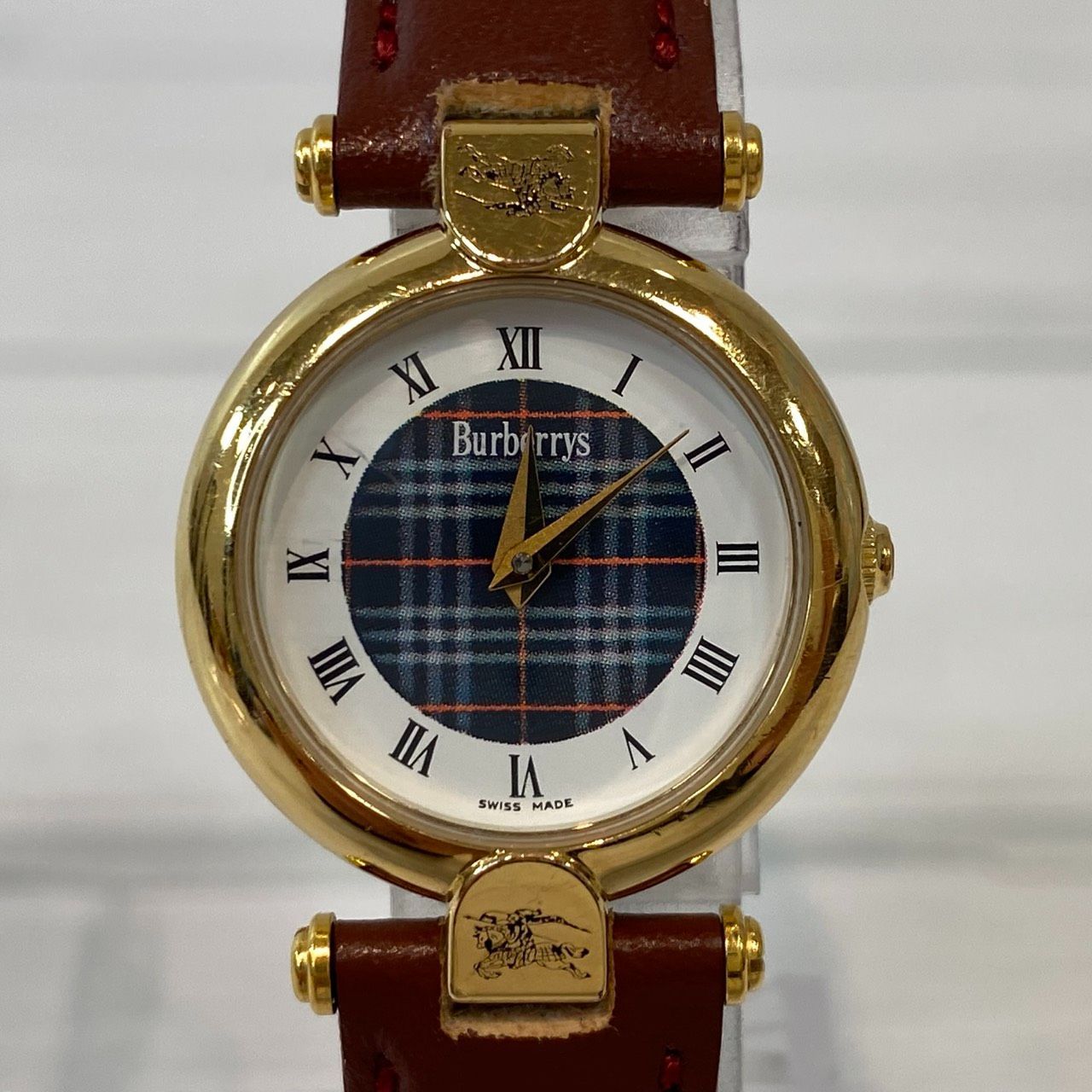 【塩】BURBERRY バーバリー ノバチェック ラウンド ゴールド 1000 クォーツ レディース 腕時計 現在稼働品【23473SK】E08