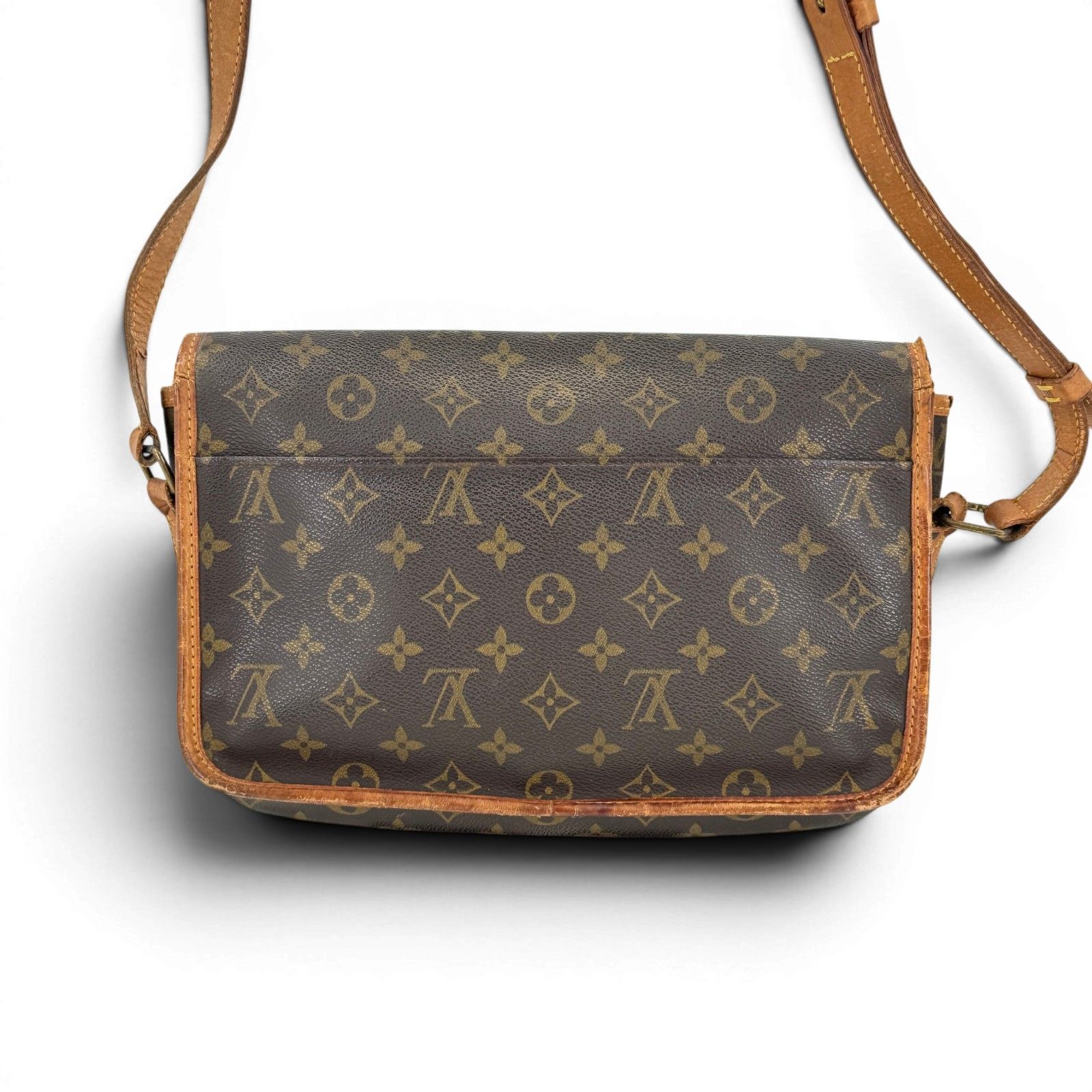 LOUIS VUITTON ジベシエールMM モノグラム フラップ ショルダー M42247 