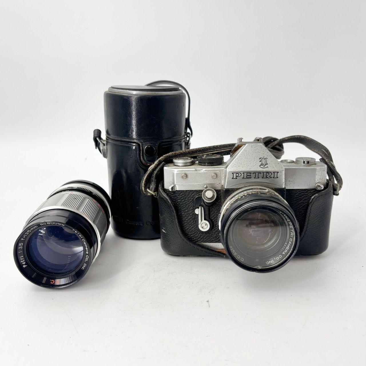 ペトリ PETRI V VI ボディ Petri CC Auto 1:3.5 f=135mm ジャンク品