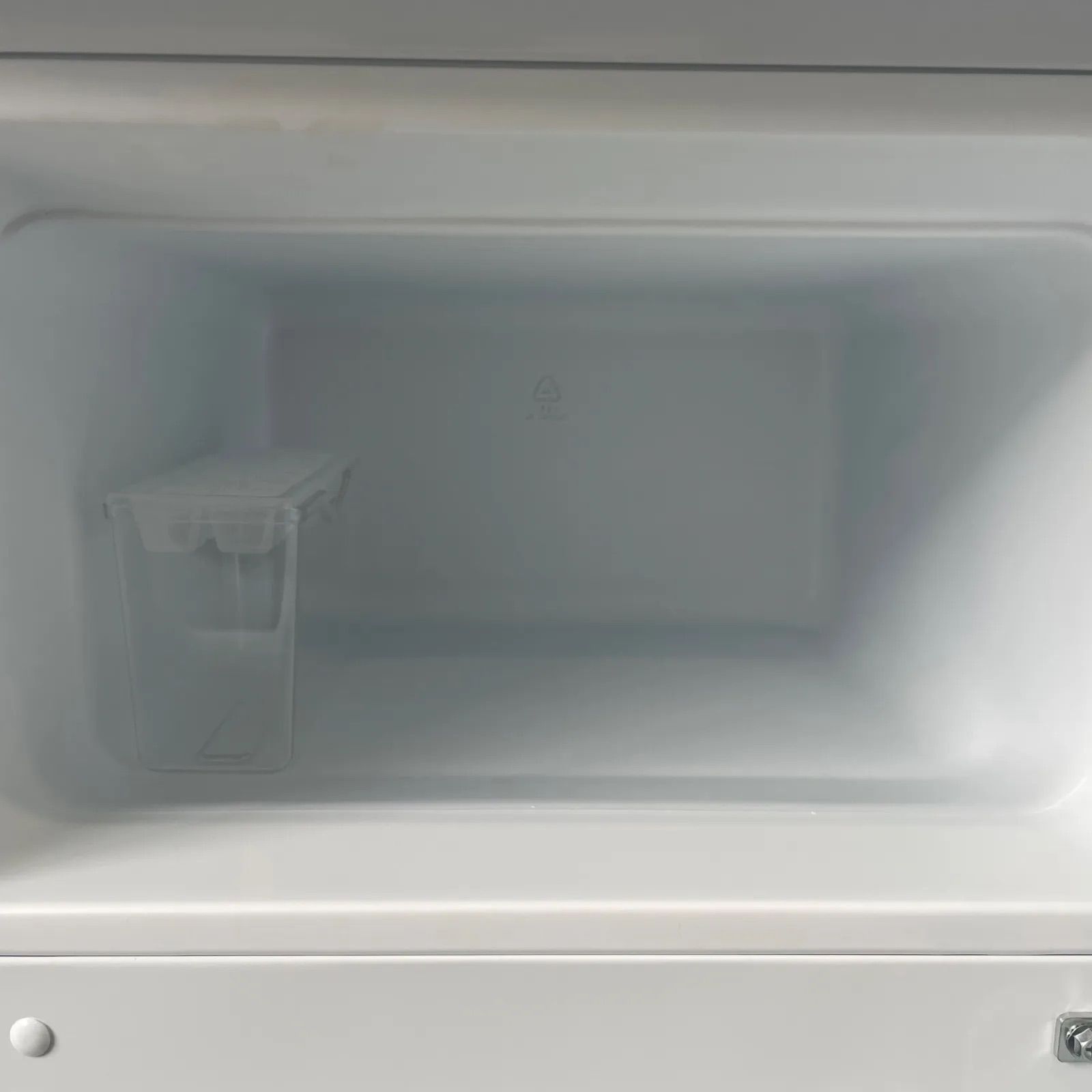 大阪限定】2023年製 COMFEE' 冷蔵庫 90L 美品 - メルカリ