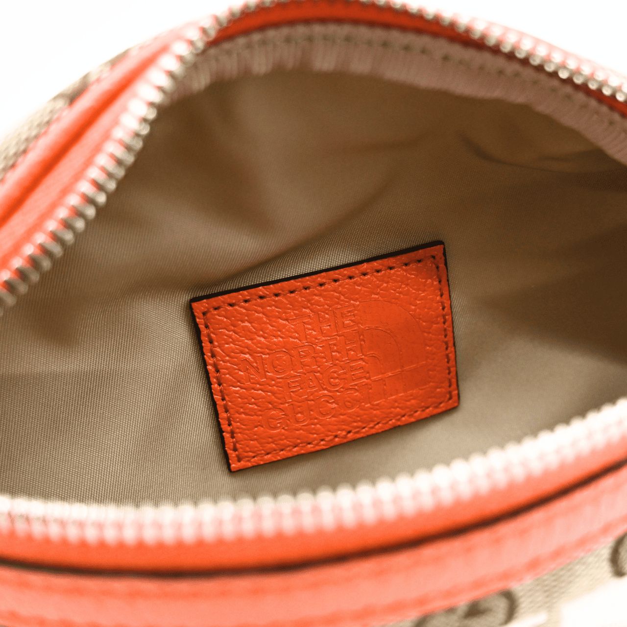 GUCCI グッチ GGキャンバス ボディバッグ オレンジ ブラウン