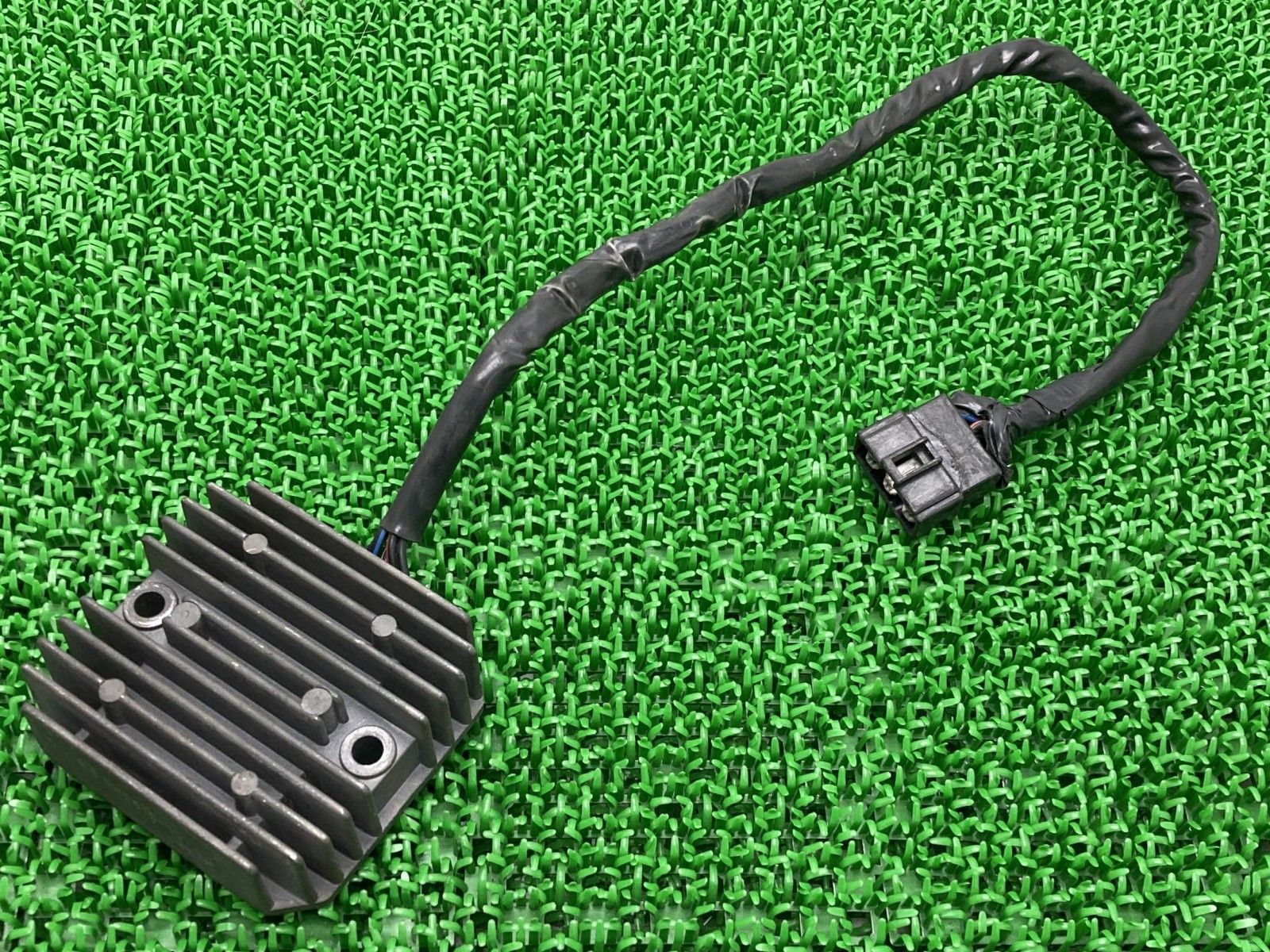 W400 レギュレター カワサキ 純正 中古 EJ400A W650にも 6ピン レギュレーター zO