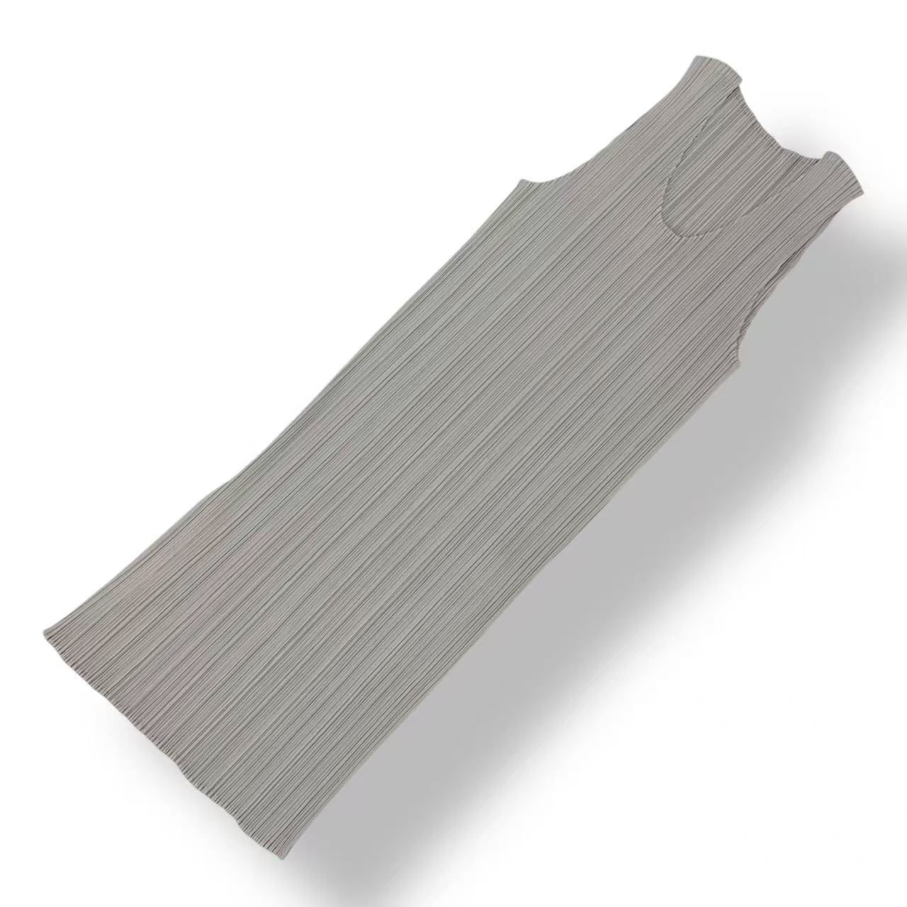 極美品 ISSEY MIYAKE イッセイミヤケ ミニワンピース グレー サイズM