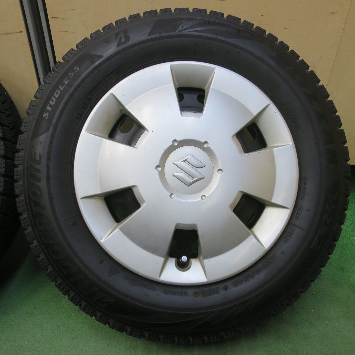 バリ溝！23年！8.5分☆スズキ ワゴンR 純正 スチール 145/80R13 