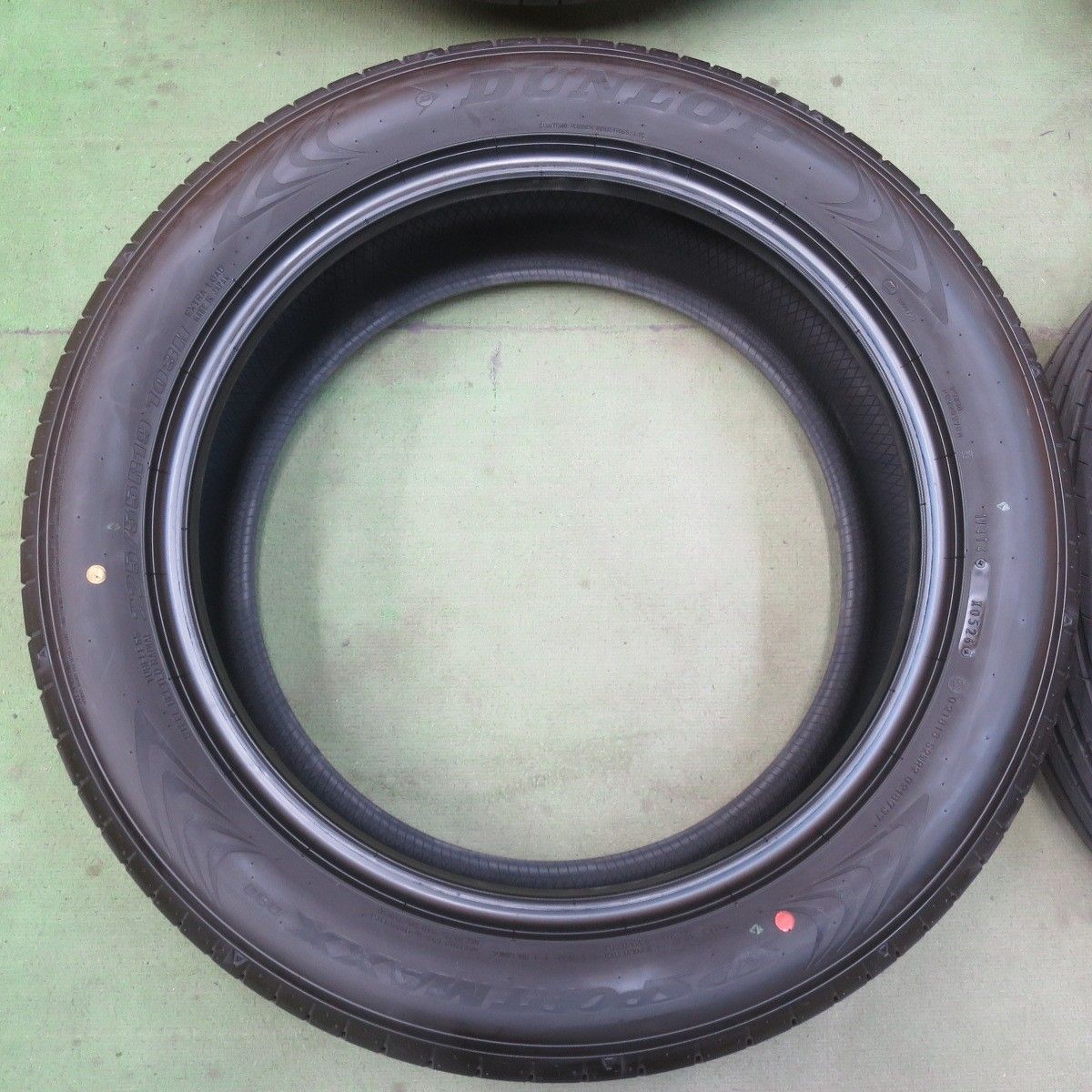 大人気，人気SALE】 新車外し！26年225/55R19 ダンロップ SP SPORT 