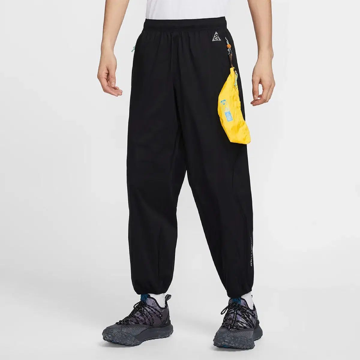 ナイキ acg トレイル パンツ xl 新品
