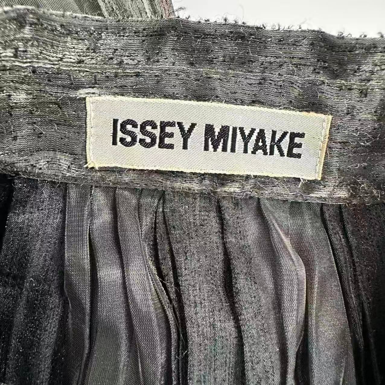 極美品 ISSEY MIYAKE イッセイミヤケ PLEATS PLEASE プリーツプリーズ 