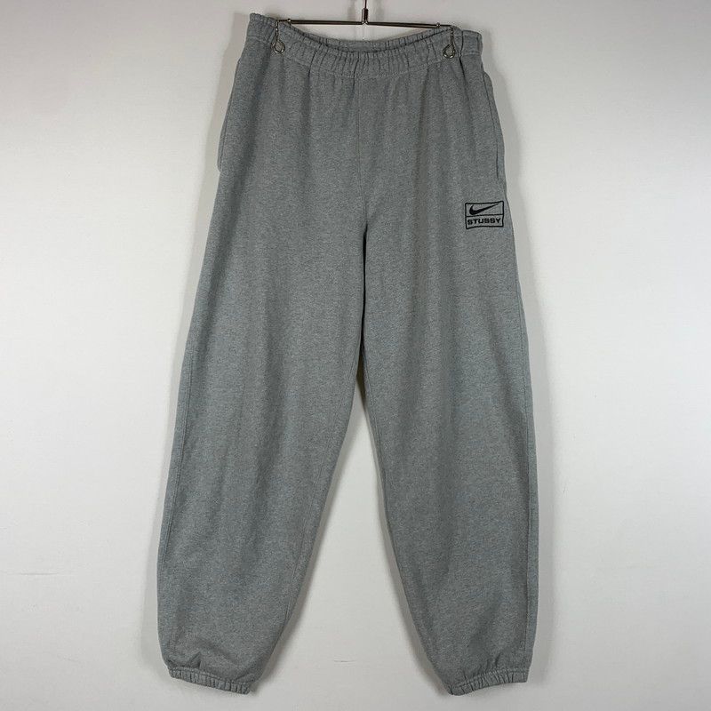 【中古品】 NIKE ナイキ × STUSSY ステューシー 別注 コラボ FLEECE PANTS DO9340-063 フリース パンツ ボトムス 【153-260508-ks-30-tei】