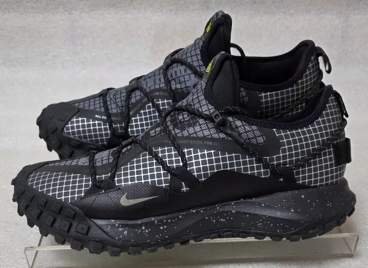 ナイキ NIKE ACG マウンテン フライ GORE-TEX トレッキングシューズ スニーカー 275
