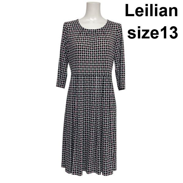 レリアン　幾何学プリント　ジャージー　七分袖ワンピース　13号　ネイビー　美品 ◇ レリアン Leilian ジャージーワンピース ミディ丈 七分袖 幾何学