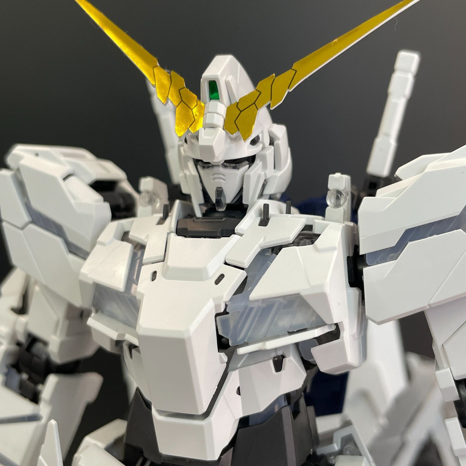 ガンプラ【ジャンク品/発光不良、多少キズ】 MGEX 1/100 ユニコーン